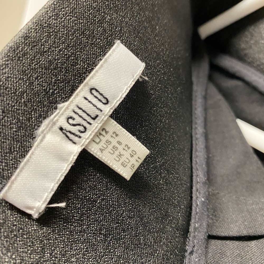 Asilio Black Garment - Picture 8 of 9
